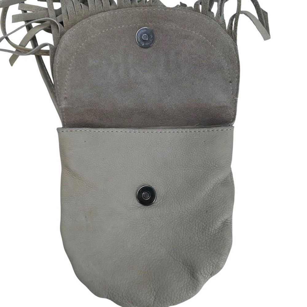 Cut N Paste Free People Small Beige Leather‎ Purse Bag With Fringe Crossbody - Picture 4 of 8